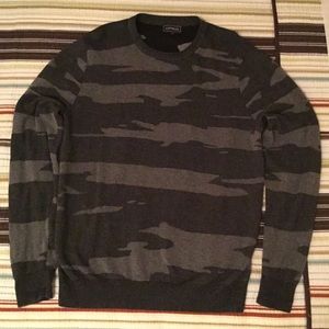 💥Express Urban Camo Sweater💥